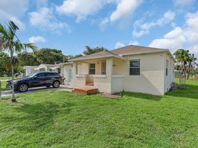 2403 Scott Street, Hollywood FL 33020