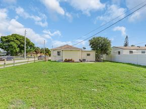 2403 Scott Street, Hollywood FL 33020