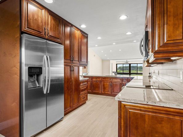 7 Eastgate Drive D, Boynton Beach FL 33436