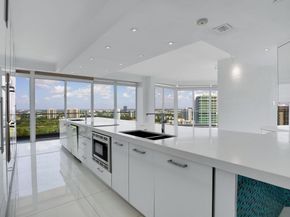 19707 Turnberry Way TS2, Aventura FL 33180