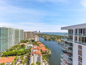 19707 Turnberry Way TS2, Aventura FL 33180