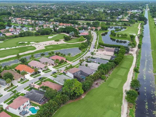 1802 S Club Drive, Wellington FL 33414