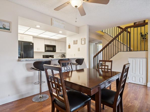 1237 NW 123rd Ter 1237, Pembroke Pines FL 33026