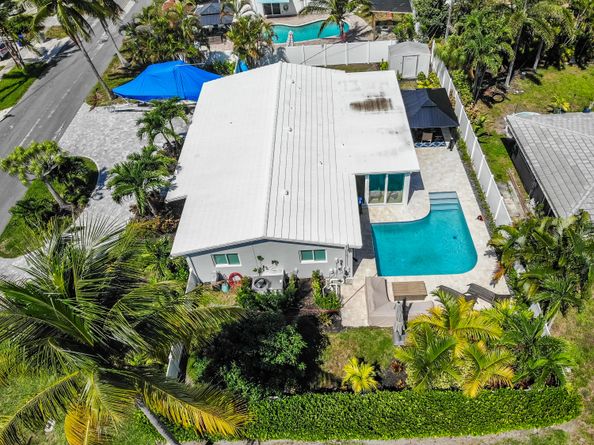 21 SE 9th Street, Pompano Beach FL 33060