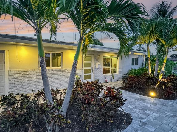 21 SE 9th Street, Pompano Beach FL 33060