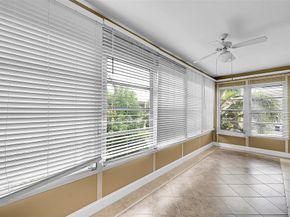 2111 NE 42nd Ct 201w, Lighthouse Point FL 33064