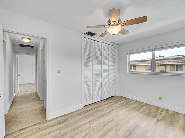 2111 NE 42nd Ct 201w, Lighthouse Point FL 33064