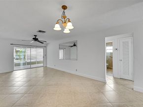 2111 NE 42nd Ct 201w, Lighthouse Point FL 33064