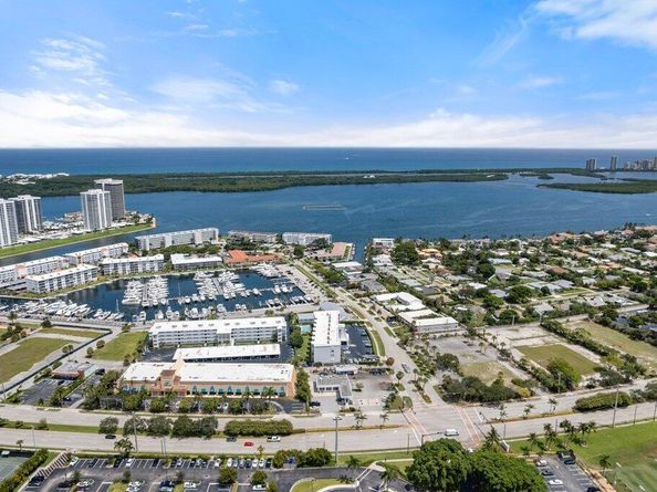 155 Yacht Club Drive 308, North Palm Beach FL 33408