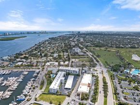 155 Yacht Club Drive 308, North Palm Beach FL 33408