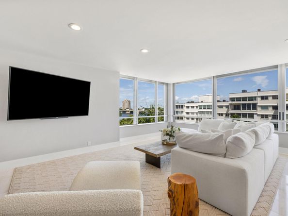 44 Cocoanut Row 510/511 B, Palm Beach FL 33480