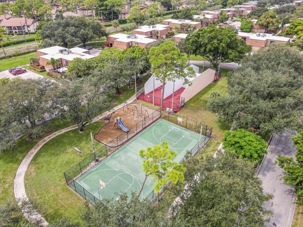 926 9th Lane, Greenacres FL 33463