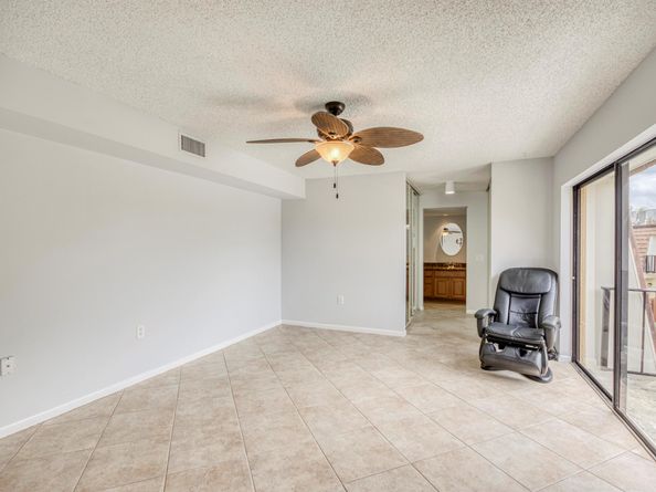 926 9th Lane, Greenacres FL 33463