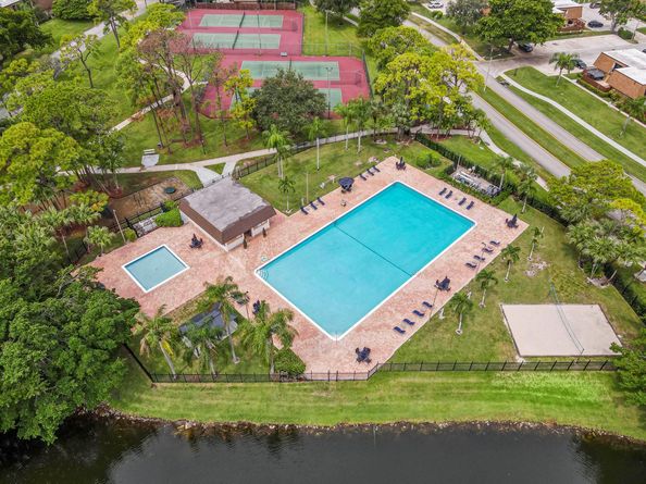 926 9th Lane, Greenacres FL 33463