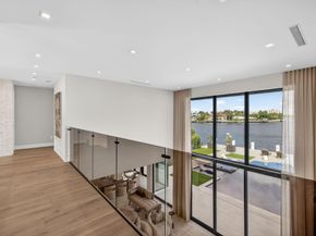 2533 Aqua Vista Blvd, Fort Lauderdale FL 33301