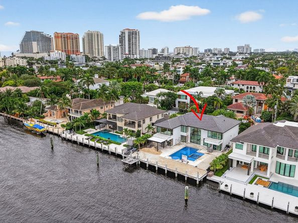 2533 Aqua Vista Blvd, Fort Lauderdale FL 33301