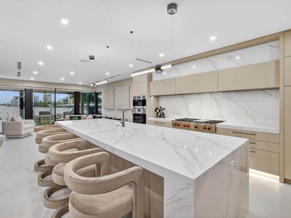 2533 Aqua Vista Blvd, Fort Lauderdale FL 33301