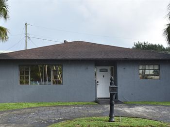 3001 NW 8th Pl
