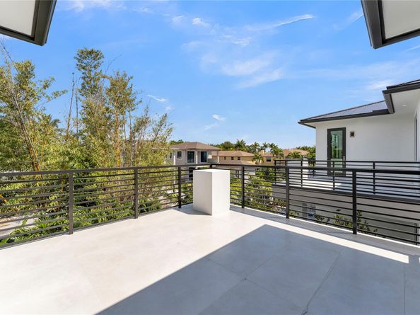 235 NE 11th Street, Delray Beach FL 33444