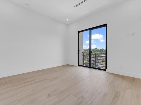 235 NE 11th Street, Delray Beach FL 33444