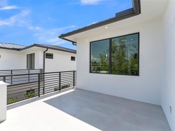 235 NE 11th Street, Delray Beach FL 33444