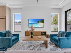 235 NE 11th Street, Delray Beach FL 33444