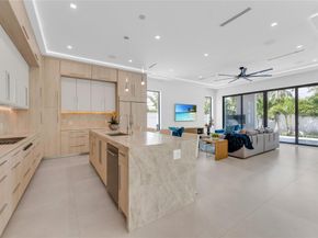 235 NE 11th Street, Delray Beach FL 33444