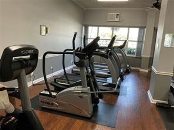 3200 NE 36 512A, Fort Lauderdale FL 33308