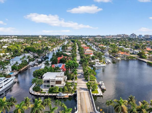1 Royal Palm Dr, Fort Lauderdale FL 33301