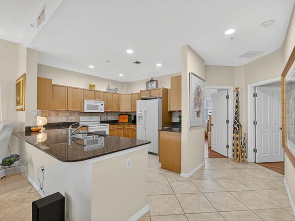 3940 N Flagler Drive 403, West Palm Beach FL 33407