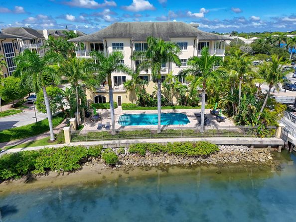 3940 N Flagler Drive 403, West Palm Beach FL 33407