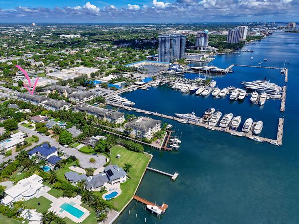 3940 N Flagler Drive 403, West Palm Beach FL 33407
