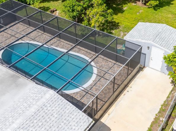 873 NW 70th Way, Margate FL 33063