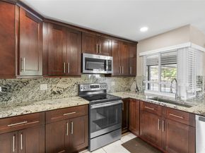 873 NW 70th Way, Margate FL 33063