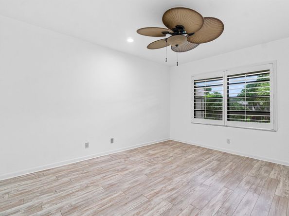23 Eastgate Drive B, Boynton Beach FL 33436