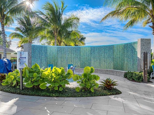 23 Eastgate Drive B, Boynton Beach FL 33436
