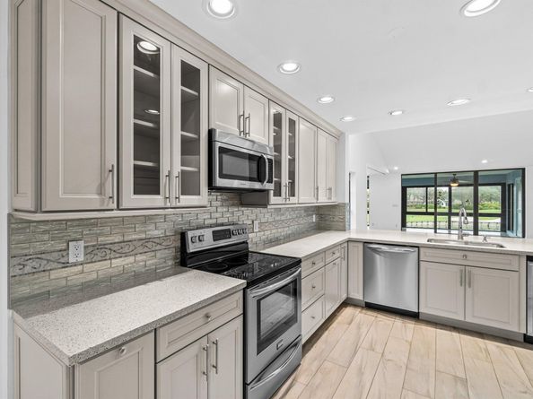 23 Eastgate Drive B, Boynton Beach FL 33436