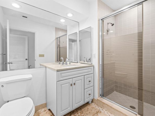 23 Eastgate Drive B, Boynton Beach FL 33436