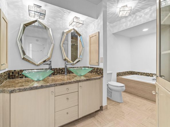 23 Eastgate Drive B, Boynton Beach FL 33436