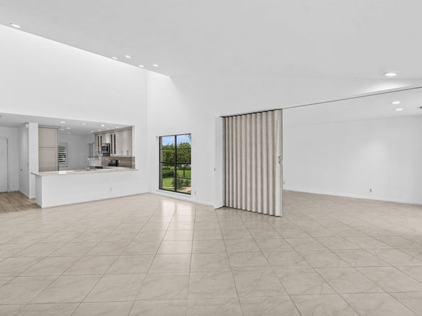 23 Eastgate Drive B, Boynton Beach FL 33436