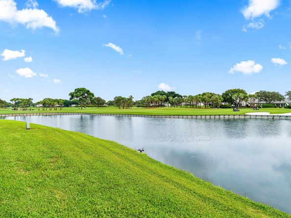 23 Eastgate Drive B, Boynton Beach FL 33436
