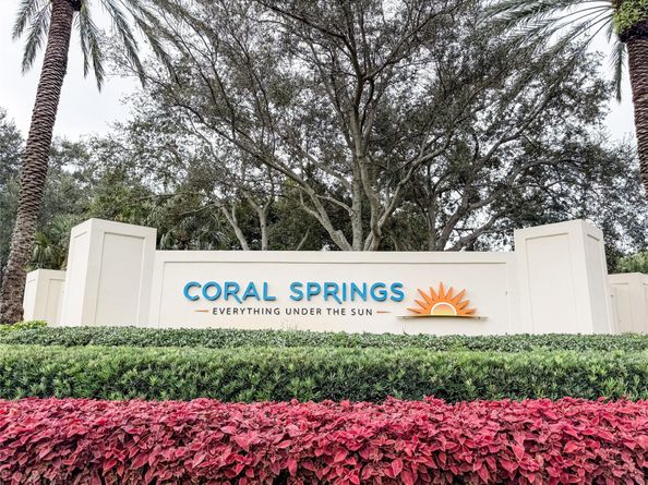 1450 Lakeview Cir, Coral Springs FL 33071