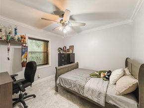 1450 Lakeview Cir, Coral Springs FL 33071