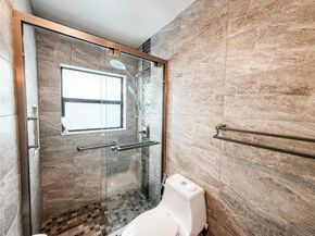 1450 Lakeview Cir, Coral Springs FL 33071