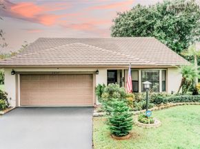 1450 Lakeview Cir, Coral Springs FL 33071