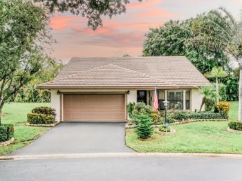 1450 Lakeview Cir