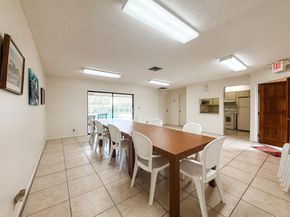 1450 Lakeview Cir, Coral Springs FL 33071