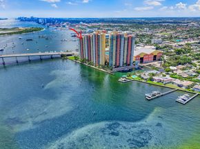 2640 Lake Shore Drive 2115, Riviera Beach FL 33404