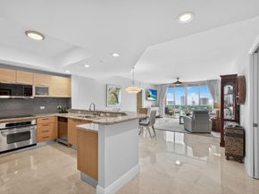 2640 Lake Shore Drive 2115, Riviera Beach FL 33404