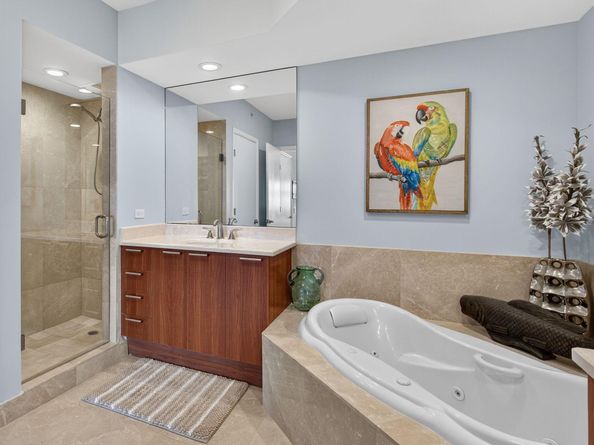 2640 Lake Shore Drive 2115, Riviera Beach FL 33404
